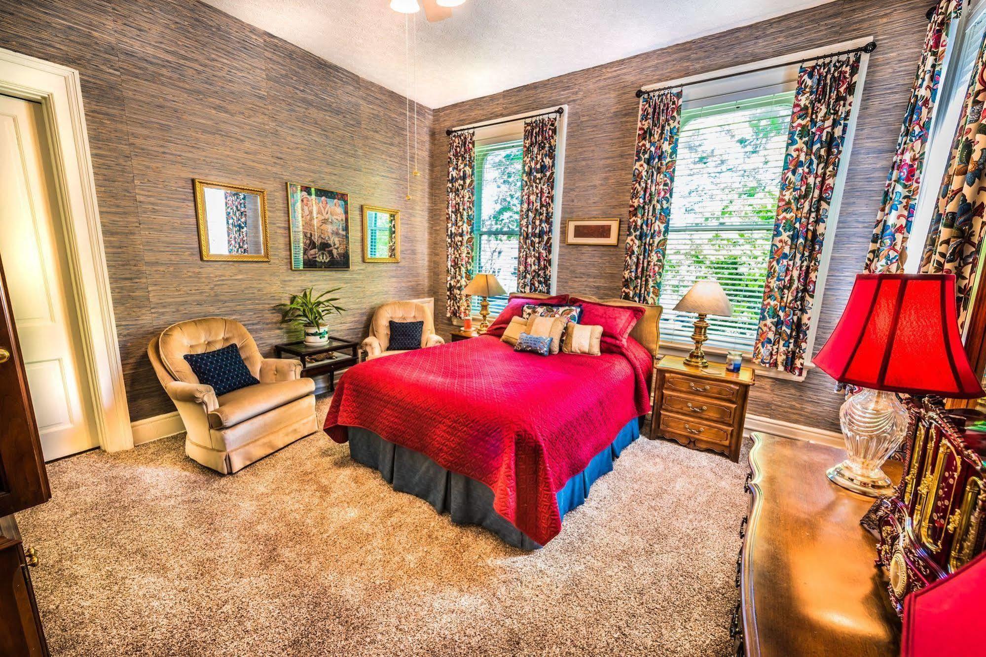 Inn At St James Court Louisville-Jefferson County Extérieur photo