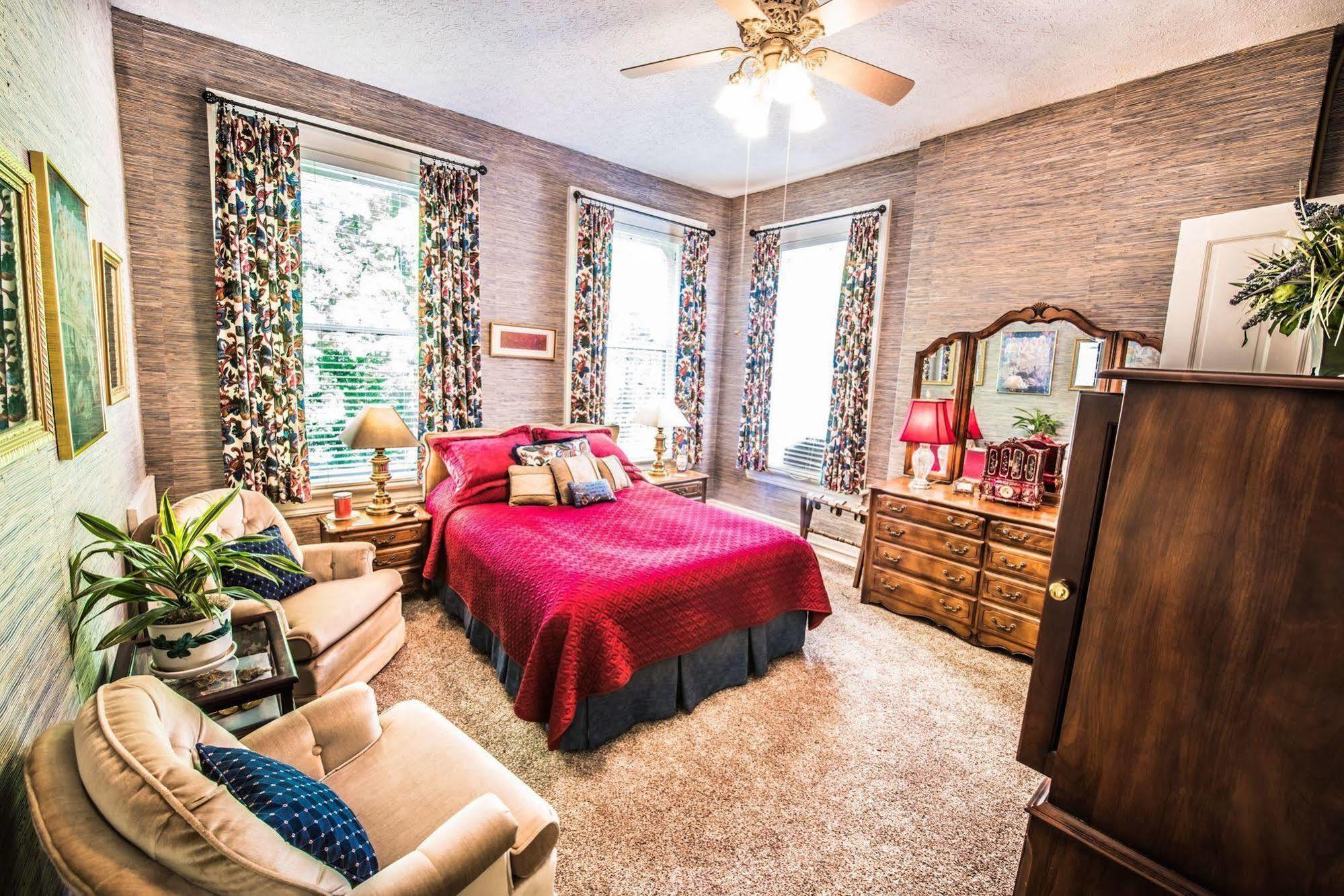 Inn At St James Court Louisville-Jefferson County Extérieur photo