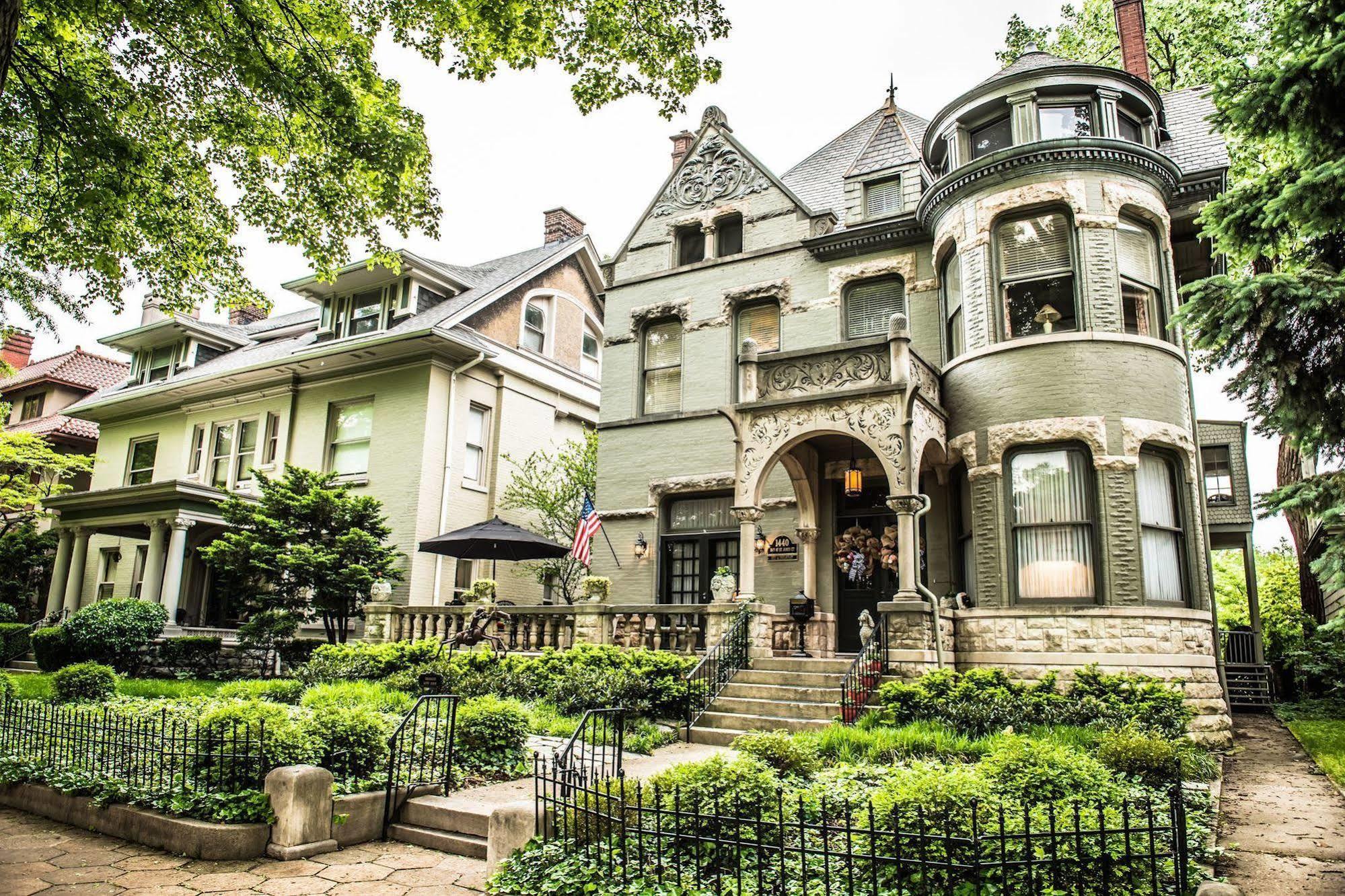 Inn At St James Court Louisville-Jefferson County Extérieur photo